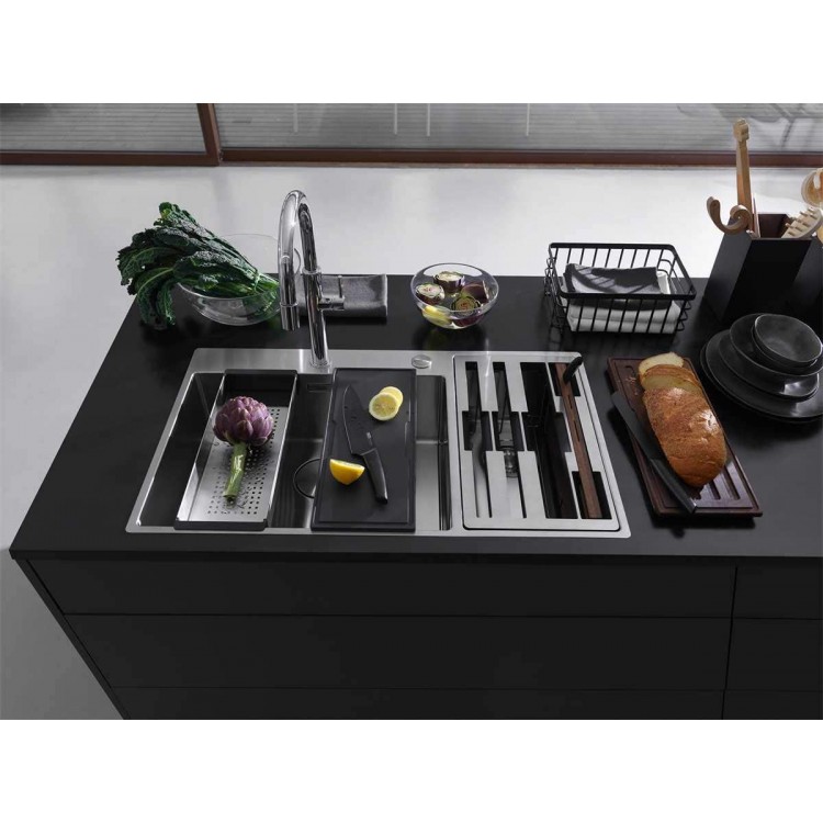 Virtuves izlietne FRANKE BOX CENTRE 86x51 cm ar piederumiem, BWX 220-54-27A Virtuves izlietne FRANKE BOX CENTRE 86x51 cm ar piederumiem, BWX 220-54-27A
